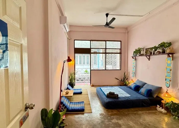 Baan Yentafo - Pink House In Talad Noi 아파트 방콕